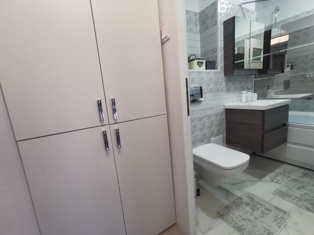Apartament Regim Hotelier Deva Exteriér fotografie