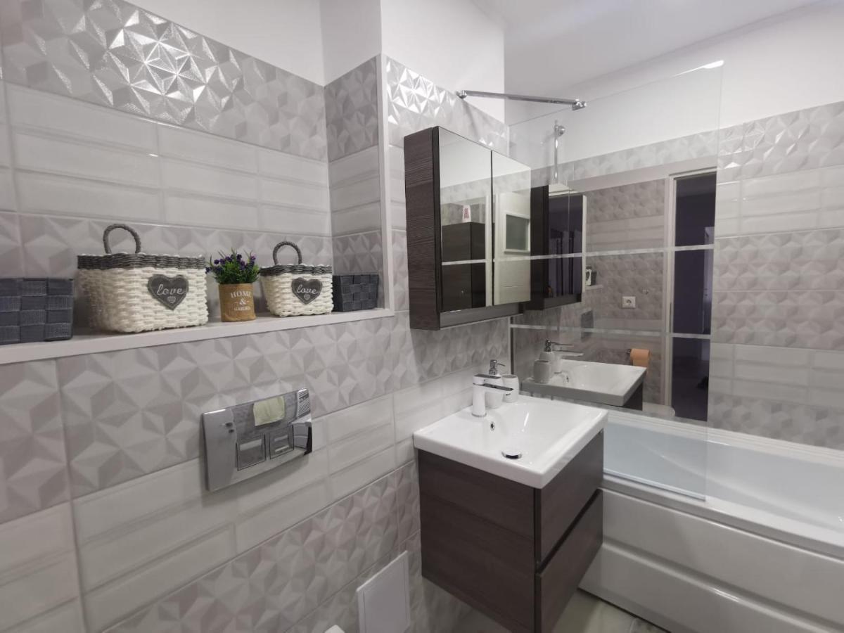 Apartament Regim Hotelier Deva Exteriér fotografie
