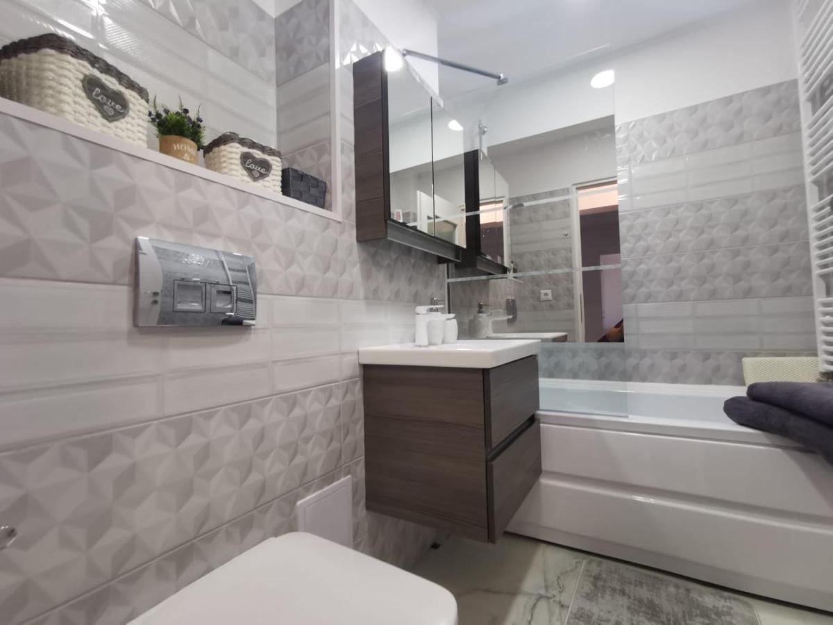 Apartament Regim Hotelier Deva Exteriér fotografie